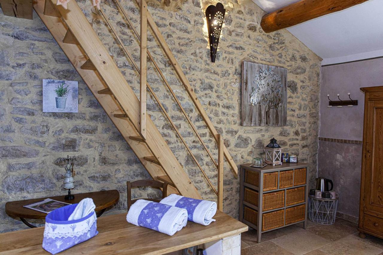 Bed and Breakfast Mas Des Rabasses Le Pontet  Exteriér fotografie